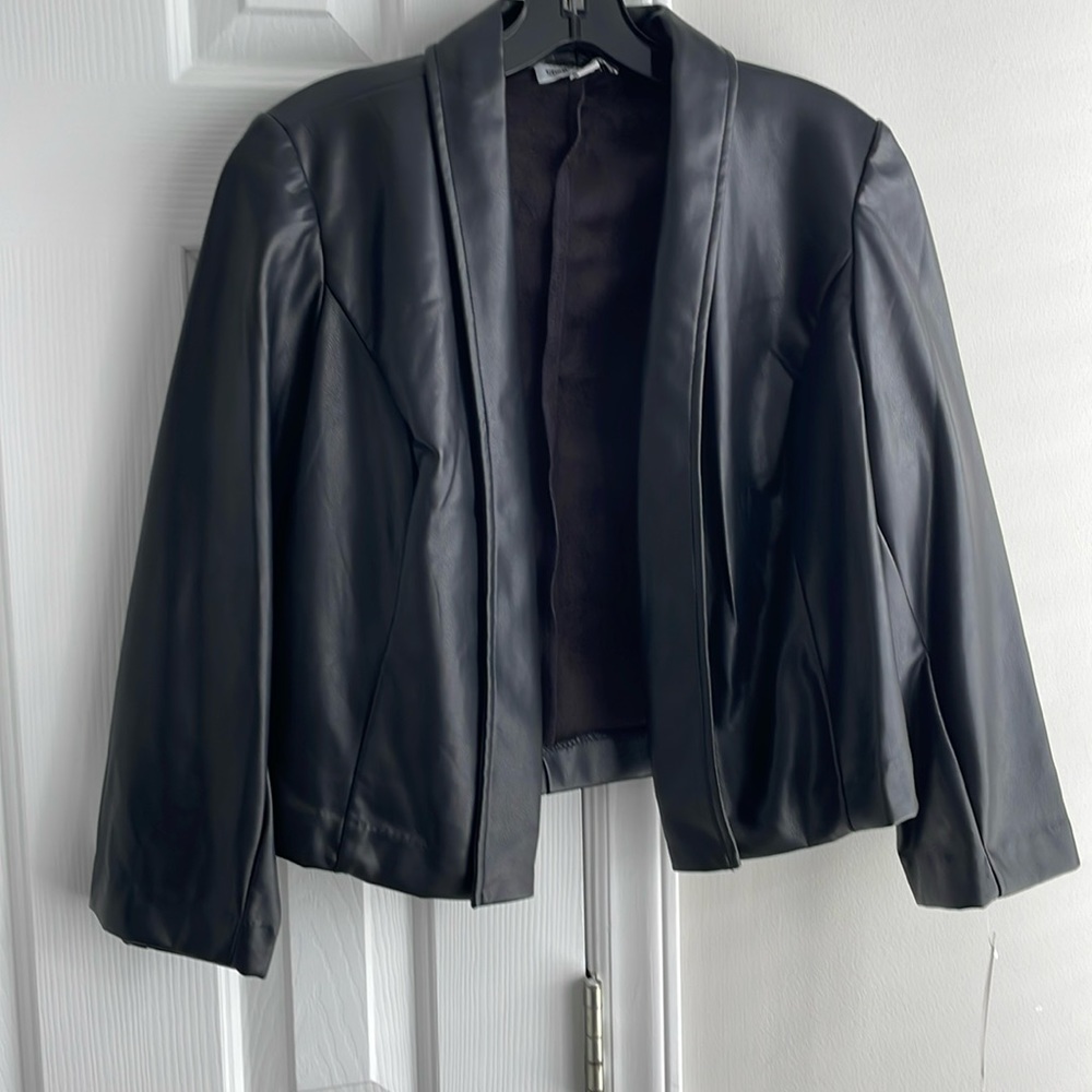 Faux leather cropped jacket